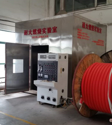 Vibratietoetsmachine voor het testen van de dampbrand door inslag van mineralen geïsoleerde kabels