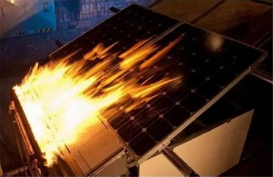 UL790 Laboratoriumtestapparatuur Brandtesten van Dakbedekkingen Ontvlambaarheidstestmachine voor Fotovoltaïsche Panelen